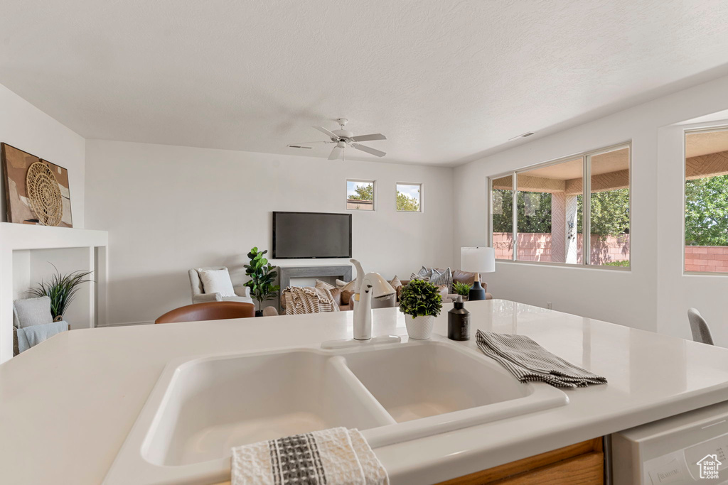 Photo 15 for MLS #2107093 at 3414 E Willow Springs Dr