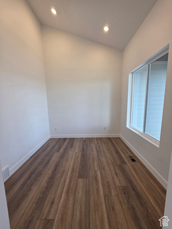 Photo 3 for MLS #2107112 at 416 E Spruce Ln #113