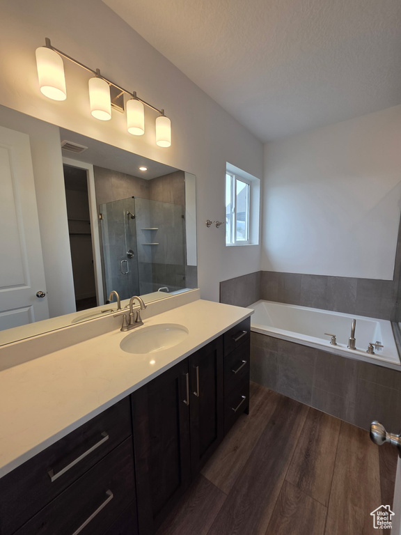 Photo 11 for MLS #2107112 at 416 E Spruce Ln #113