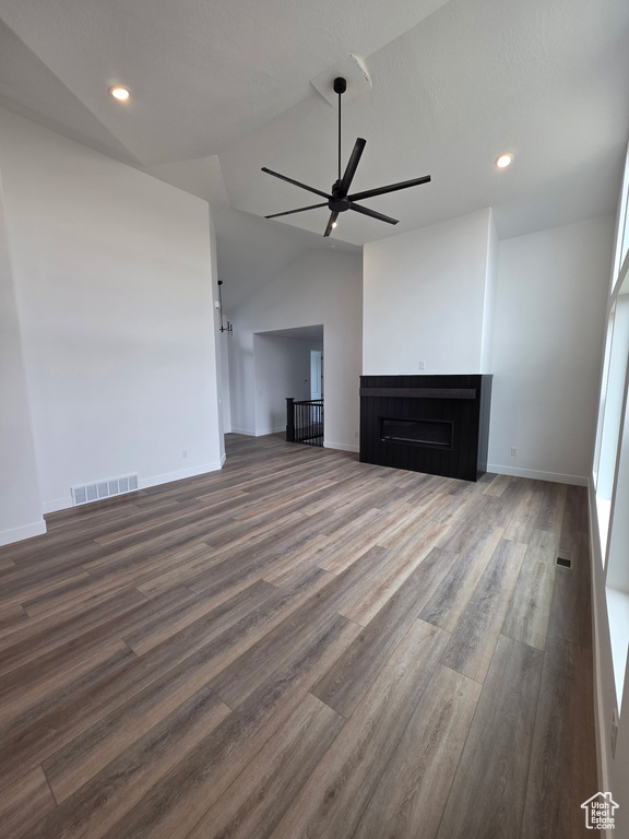 Photo 14 for MLS #2107112 at 416 E Spruce Ln #113