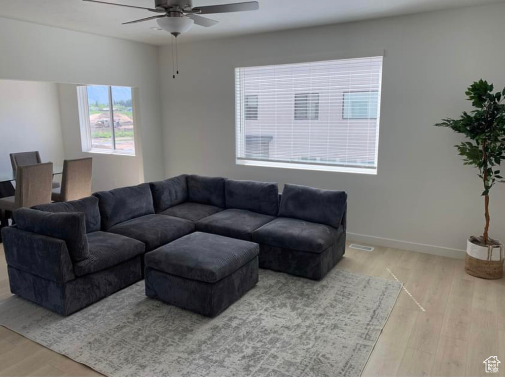 Photo 4 for MLS #2107114 at 525 S 900 West