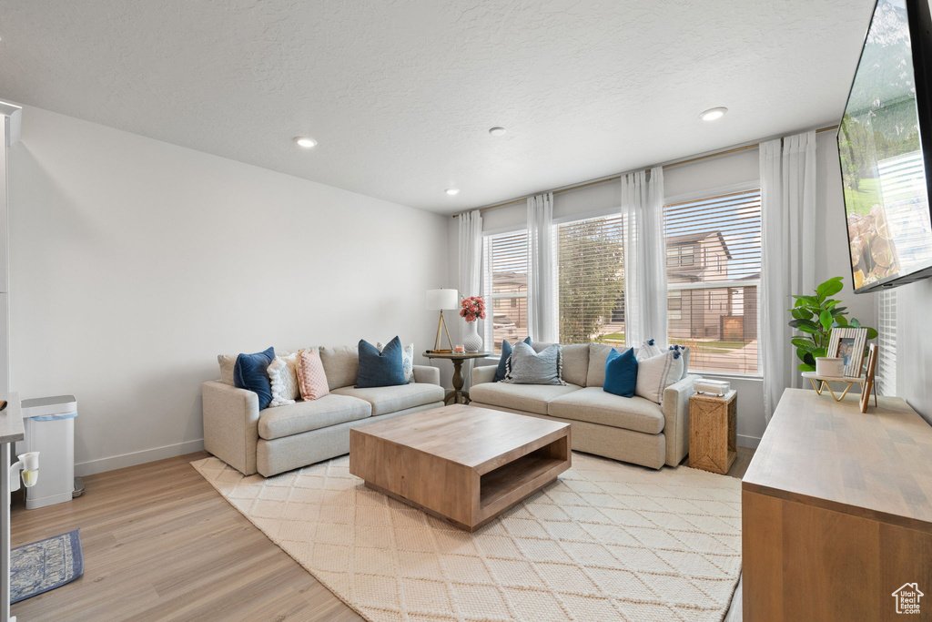 Photo 4 for MLS #2107116 at 715 S Miller Ave