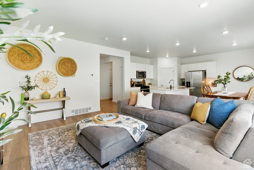Photo 5 for MLS #2107136 at 1501 S 3750 East