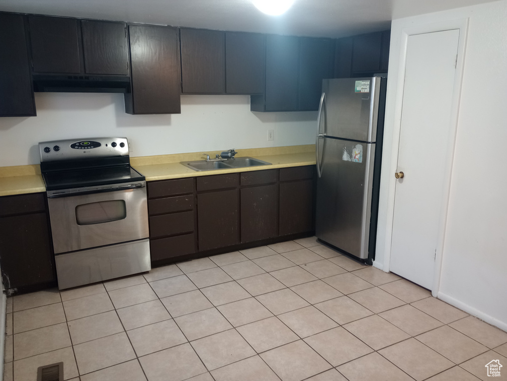 2739 S BUCCANEER DR Magna, UT 84044