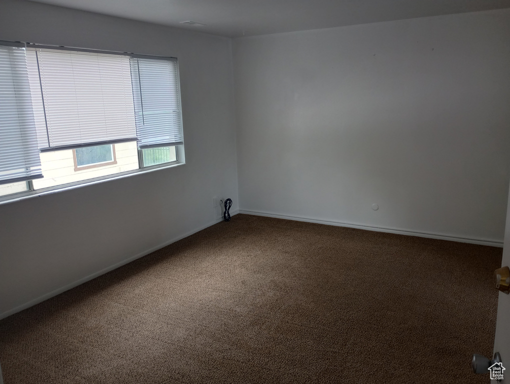 2739 S BUCCANEER DR Magna, UT 84044