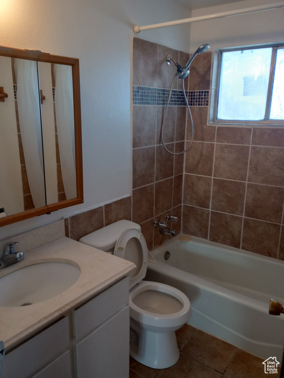 2739 S BUCCANEER DR Magna, UT 84044