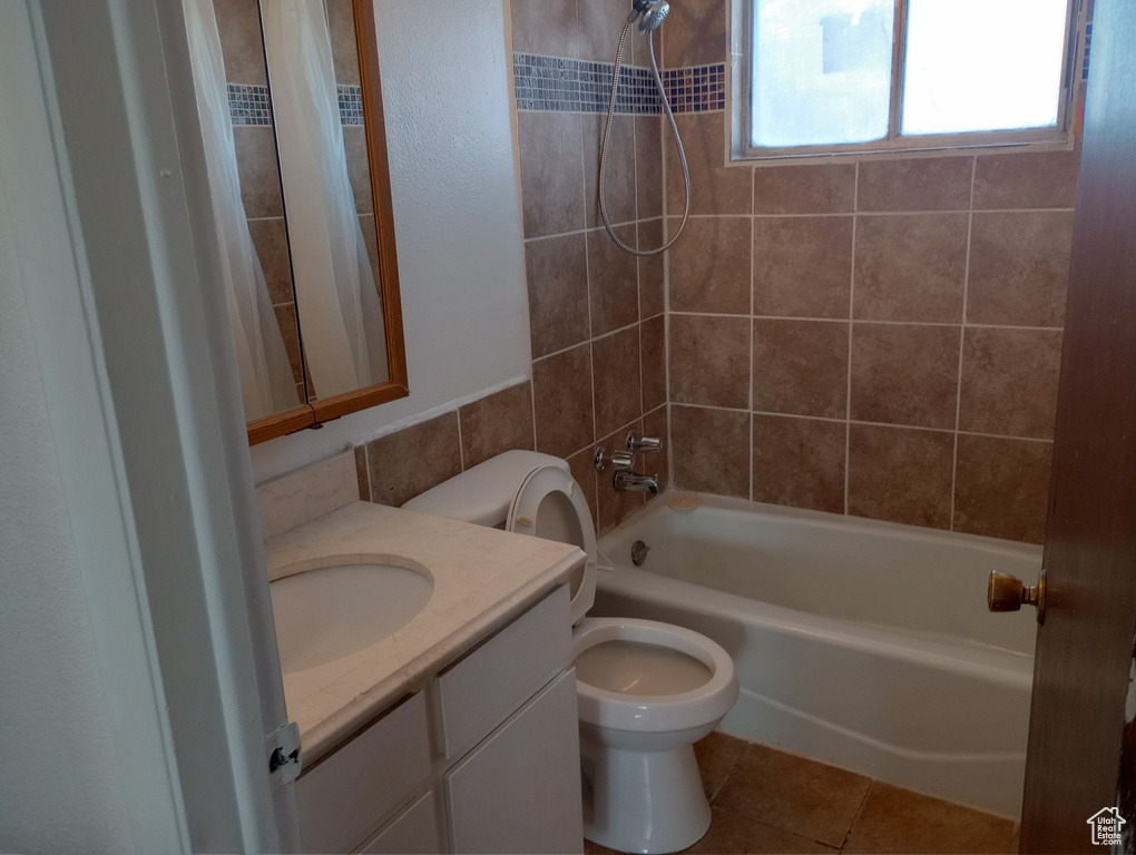 2739 S BUCCANEER DR Magna, UT 84044