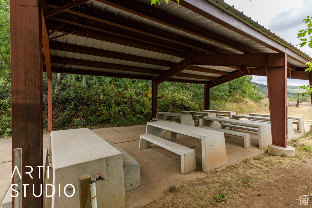 6621 N MIDDLE FORK DR Huntsville, UT 84317