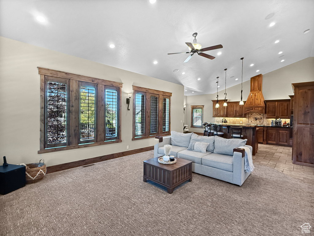2331 N 2575 W Farr West, UT 84404