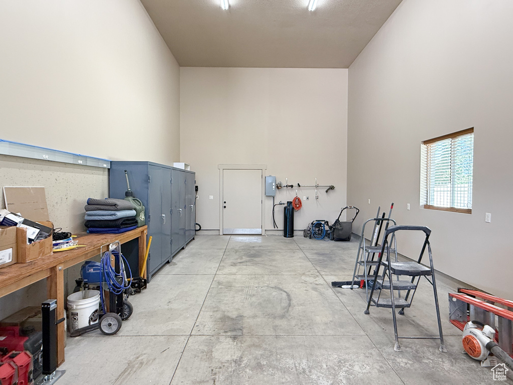 2331 N 2575 W Farr West, UT 84404