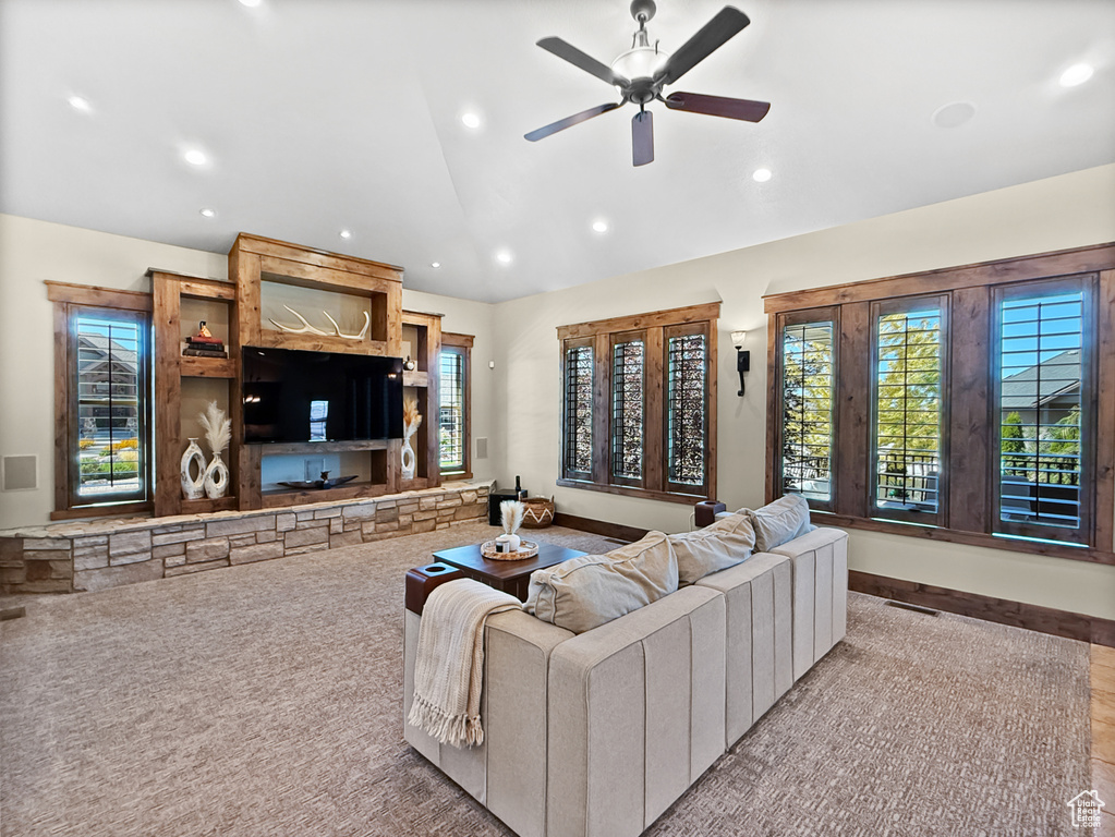 2331 N 2575 W Farr West, UT 84404
