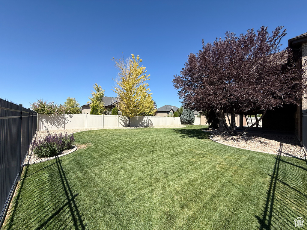 2331 N 2575 W Farr West, UT 84404