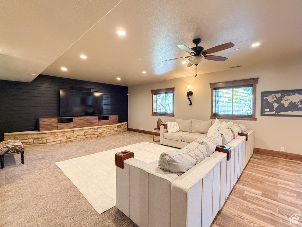 2331 N 2575 W Farr West, UT 84404