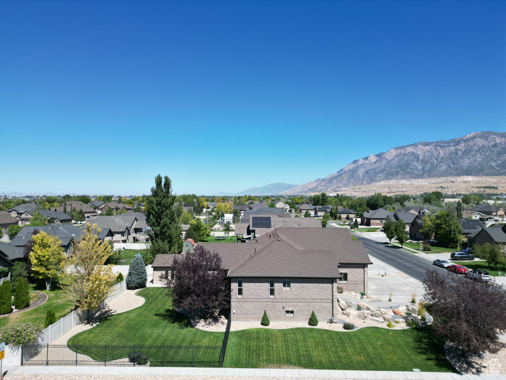 2331 N 2575 W Farr West, UT 84404