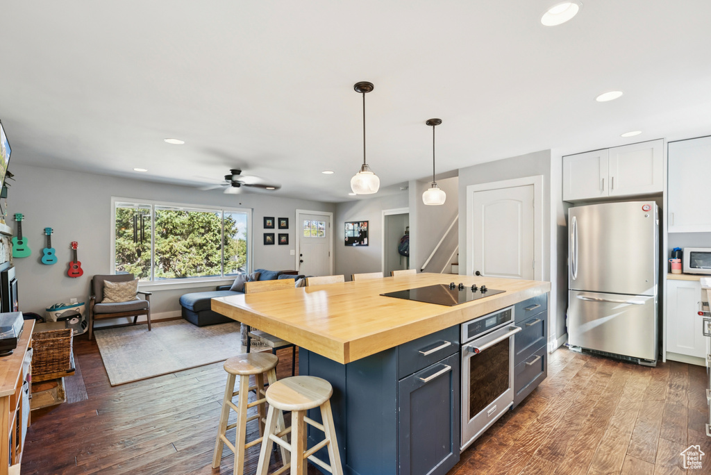 Photo 8 for MLS #2107159 at 130 Parkview Dr