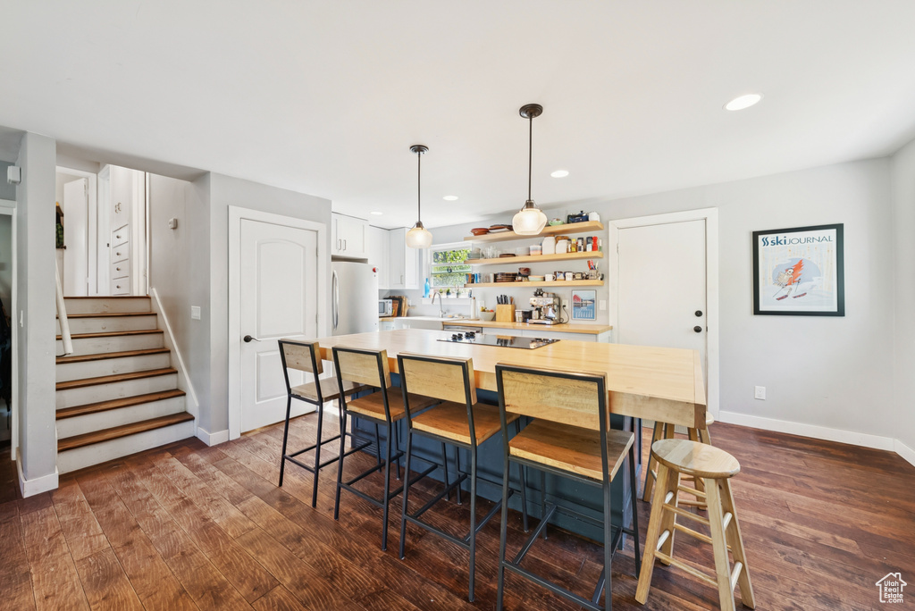 Photo 4 for MLS #2107159 at 130 Parkview Dr
