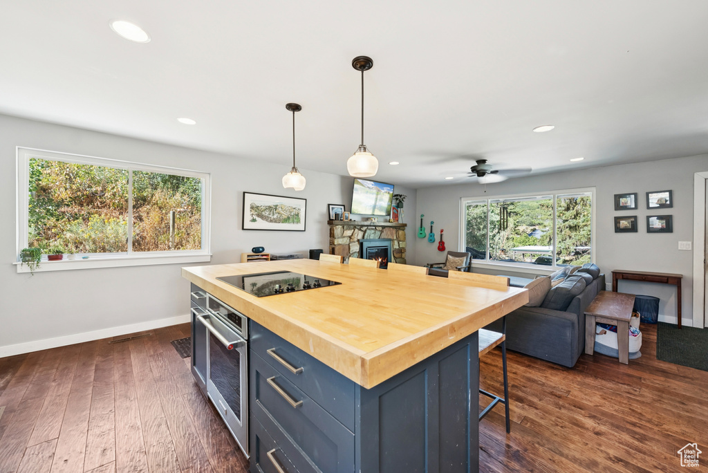 Photo 7 for MLS #2107159 at 130 Parkview Dr