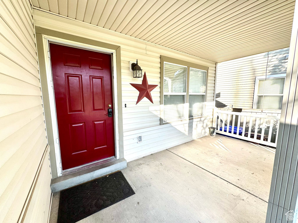 Photo 4 for MLS #2107171 at 3851 N Chilton Rd