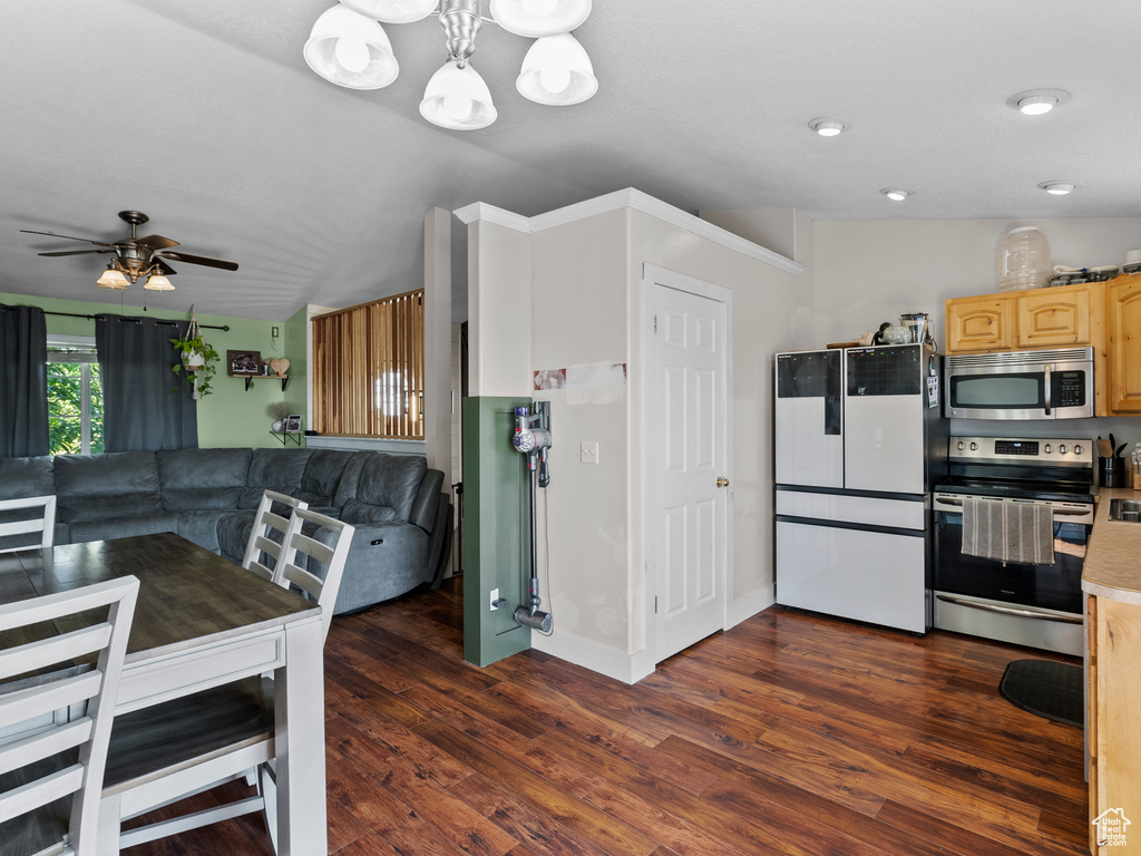2372 S 2830 W Syracuse, UT 84075