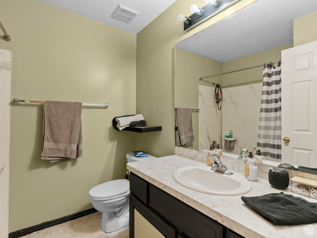 2372 S 2830 W Syracuse, UT 84075