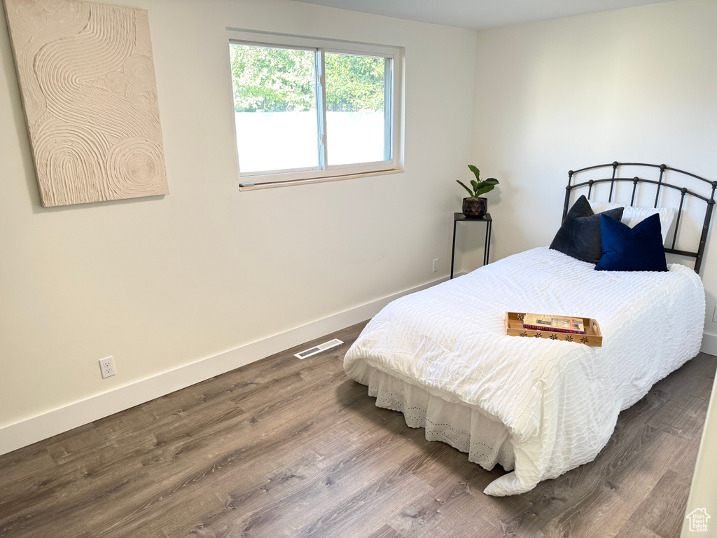 Photo 27 for MLS #2107184 at 1676 W Forbes Ave