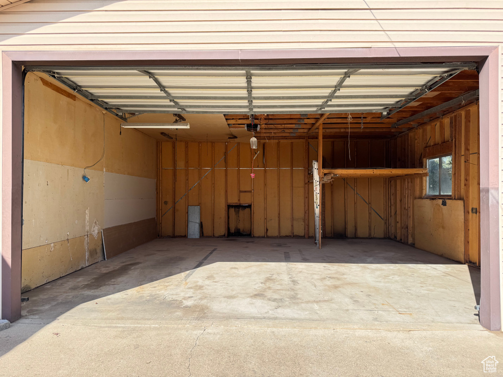 Photo 40 for MLS #2107184 at 1676 W Forbes Ave