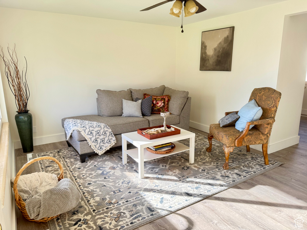Photo 11 for MLS #2107184 at 1676 W Forbes Ave