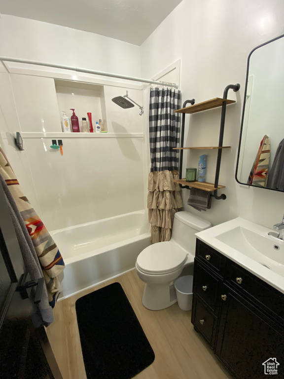 Photo 11 for MLS #2107191 at 1032 Monroe St