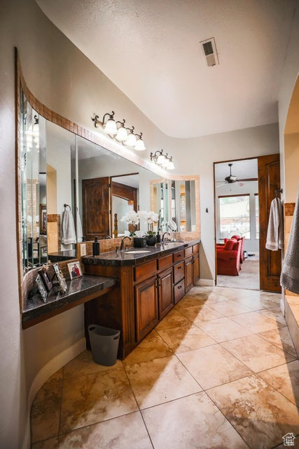 Photo 24 for MLS #2107219 at 3422 S Piaute Rd