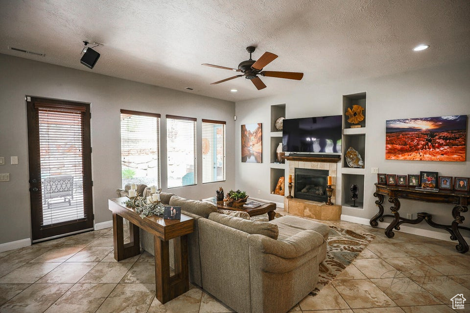 Photo 8 for MLS #2107219 at 3422 S Piaute Rd