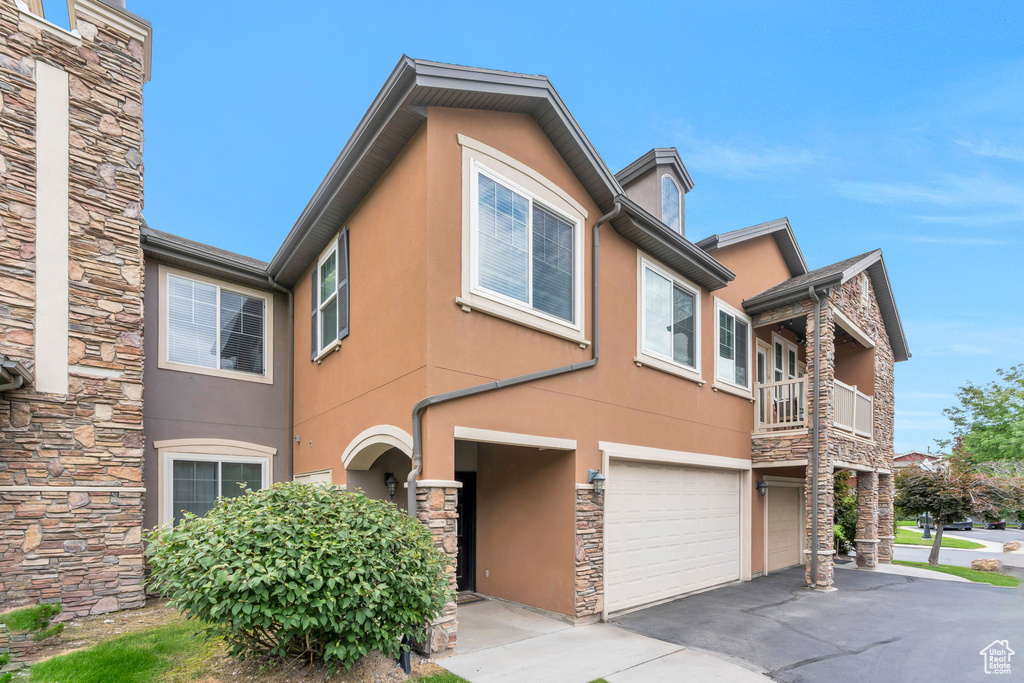 Photo 2 for MLS #2107222 at 1470 W 50 North