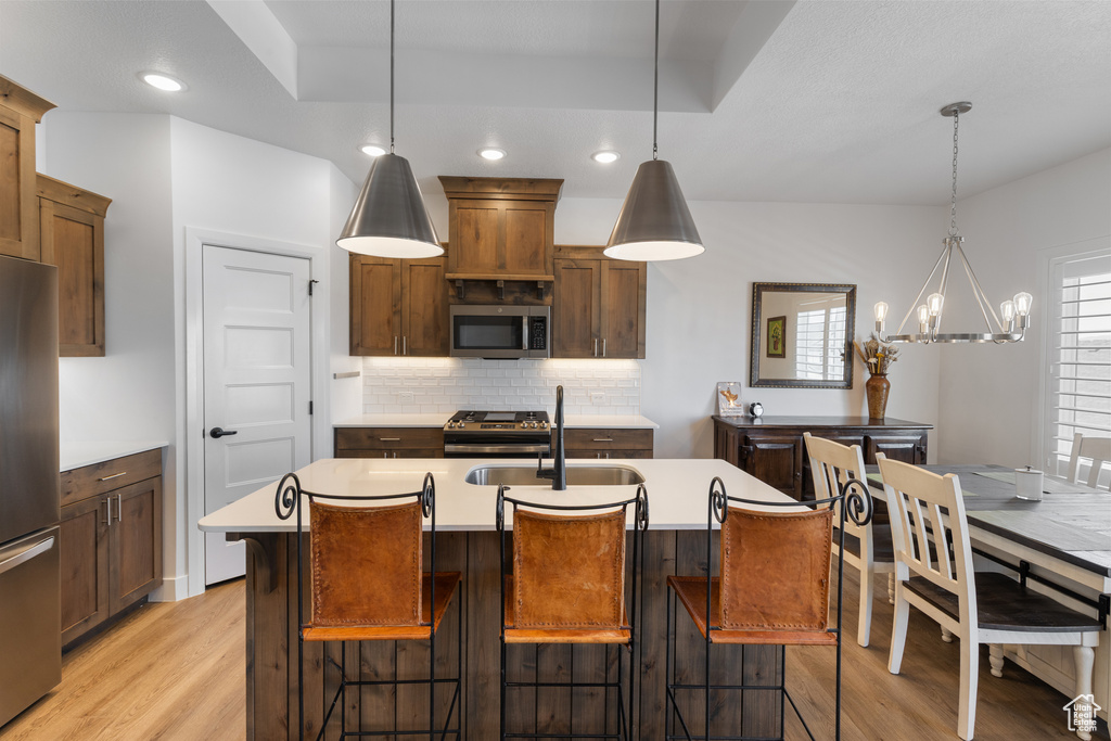 Photo 7 for MLS #2107230 at 203 N Strathmore Ln