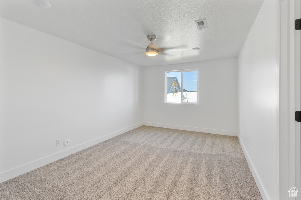Photo 18 for MLS #2107230 at 203 N Strathmore Ln