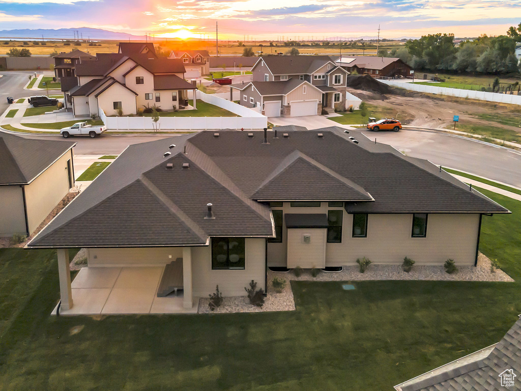 581 W SUMMERHILL LN Centerville, UT 84014