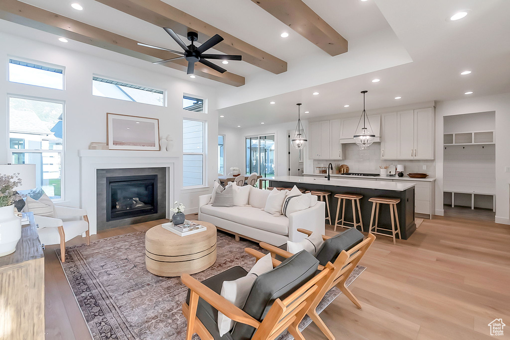 581 W SUMMERHILL LN Centerville, UT 84014