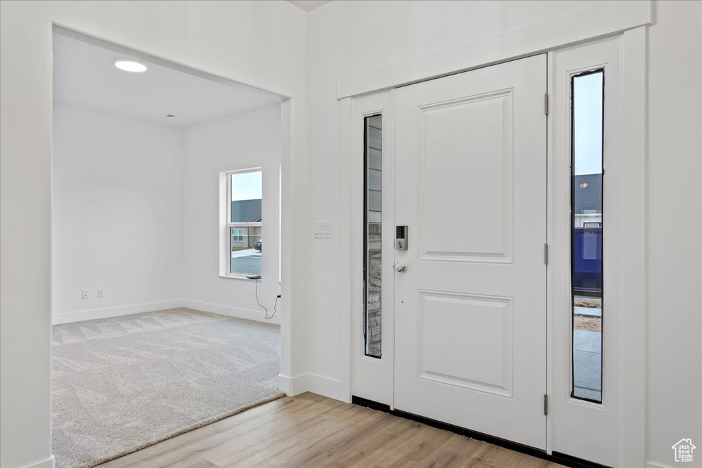 Photo 4 for MLS #2107234 at 964 S 4475 West #123