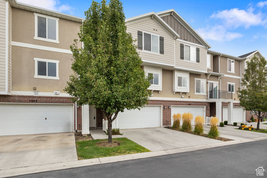 Photo 2 for MLS #2107235 at 5404 W Rodgers Peak Pl