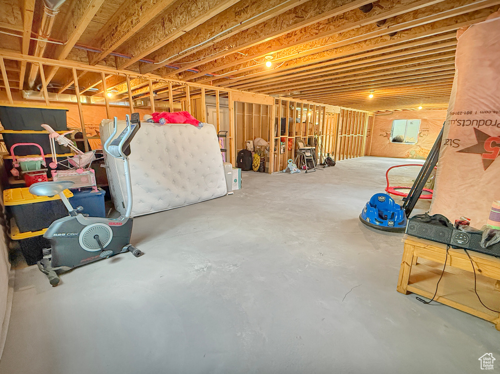 Photo 28 for MLS #2107238 at 844 W Powderwood Ln