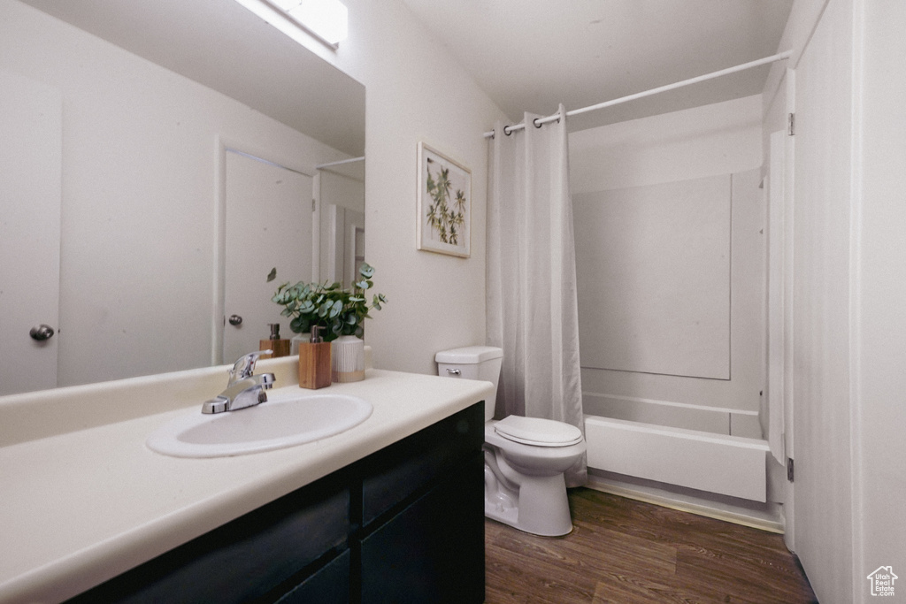 Photo 9 for MLS #2107244 at 223 E Hill Ave #1
