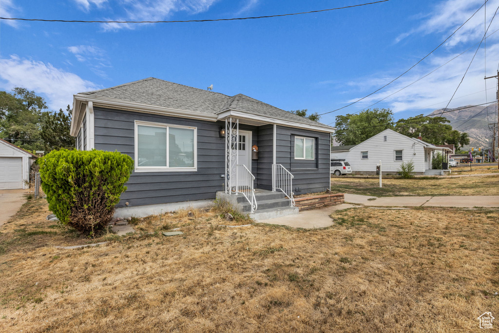 Photo 3 for MLS #2107246 at 254 36 West