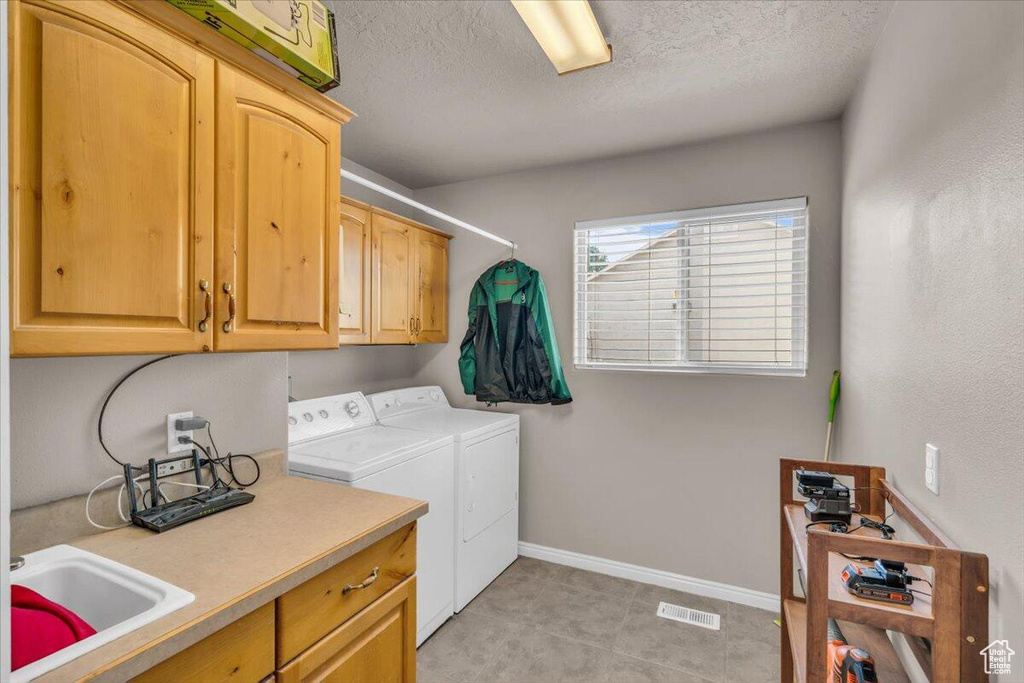 Photo 14 for MLS #2107260 at 1190 N Horsemans Park Dr