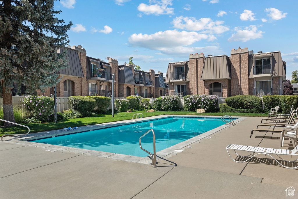 4852 S HIGHLAND CIR #6 Holladay, UT 84117