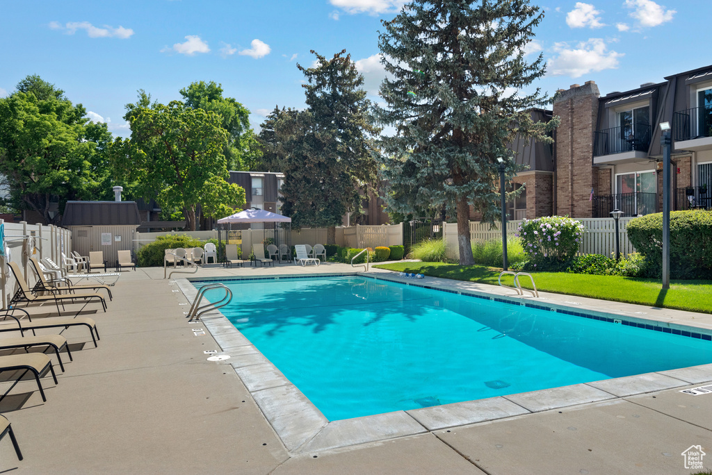 4852 S HIGHLAND CIR #6 Holladay, UT 84117