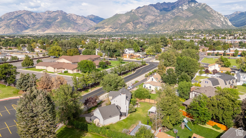 9688 S 1700 E Sandy, UT 84092