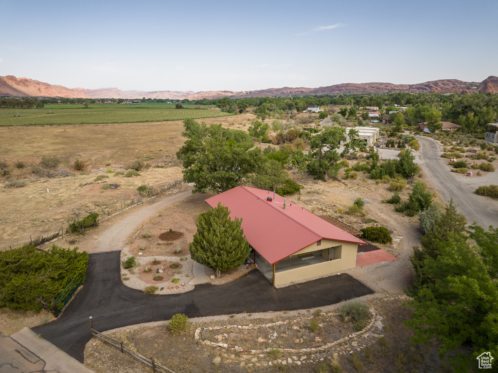 Photo 4 for MLS #2107283 at 3593 E Kerby Ln
