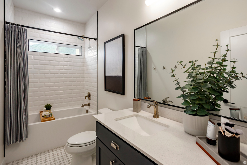 575 S 1450 W Farmington, UT 84025