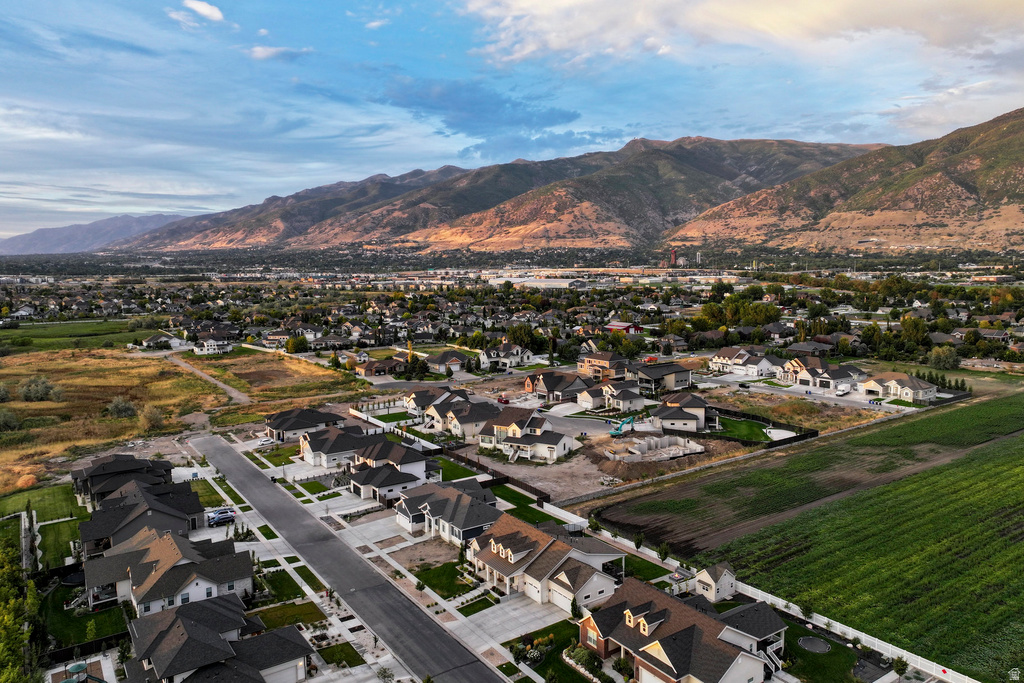 575 S 1450 W Farmington, UT 84025