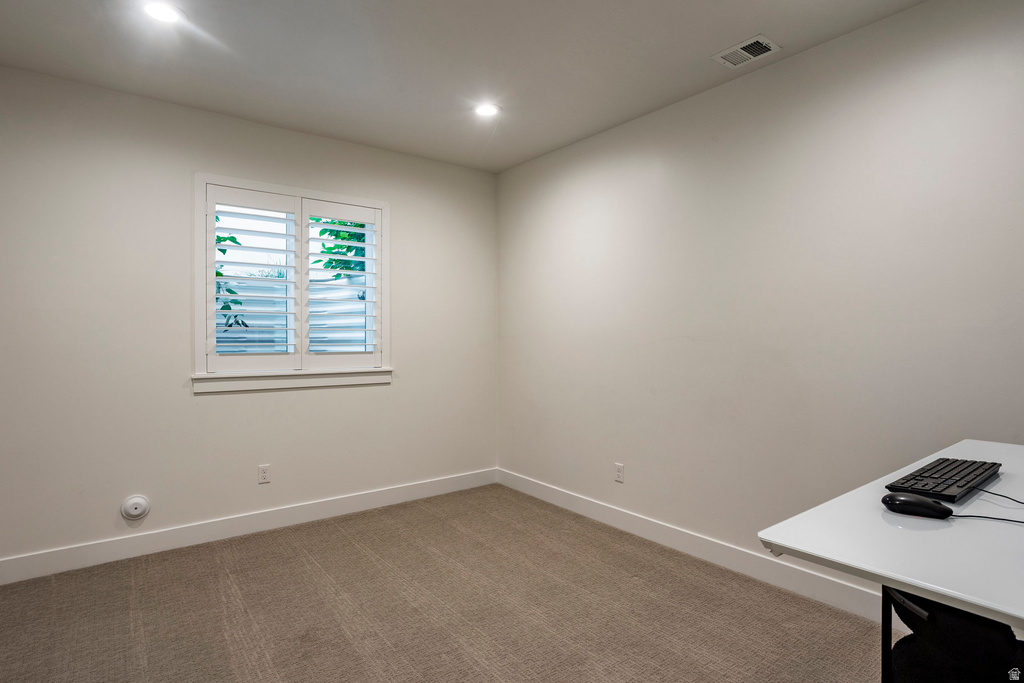 575 S 1450 W Farmington, UT 84025