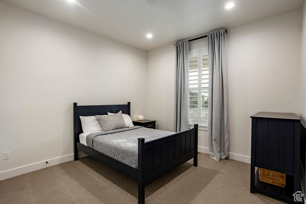 575 S 1450 W Farmington, UT 84025