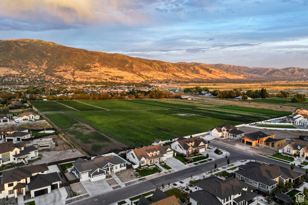 575 S 1450 W Farmington, UT 84025